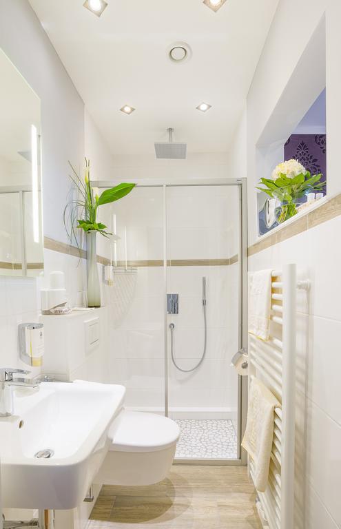 Hotel Krone Alzenau Bagian luar foto