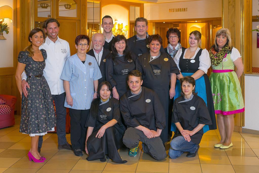 Hotel Krone Alzenau Bagian luar foto