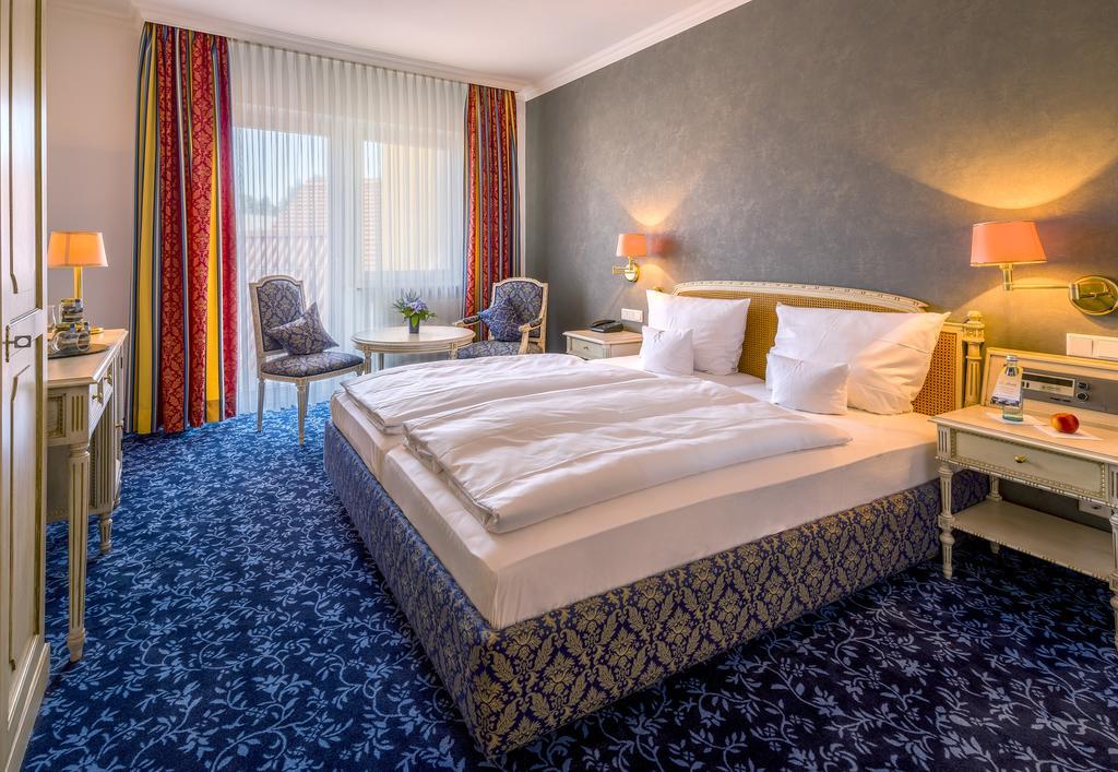 Hotel Krone Alzenau Bagian luar foto